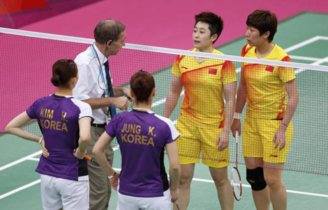 Trung Qu&ocirc;́c trắng trợn d&agrave;n xếp m&ocirc;n cầu l&ocirc;ng Olympic
