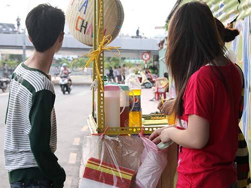 Hốt bạc từ ... nước l&atilde; + hương liệu, Thị trường - Ti&ecirc;u d&ugrave;ng, nuoc uong le duong, duong hoa hoc, nuoc giai khat, hoa chat tao mau, tao mui, an toan thuc pham, tra chanh, huong dao, huong dau,