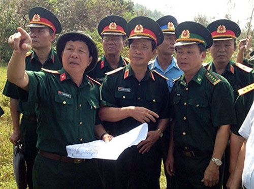 Đoàn c&ocirc;ng tác đã làm vi&ecirc;̣c với &ocirc;ng Võ Đi&ecirc;̣n Bi&ecirc;n, con trai Đại tướng Võ Nguy&ecirc;n Giáp, đại di&ecirc;̣n UBND tỉnh Quảng Bình, B&ocirc;̣ Giao th&ocirc;ng vận tải và các lực lượng khác v&ecirc;̀ vi&ecirc;̣c đ&acirc;̉y nhanh ti&ecirc;́n đ&ocirc;̣ thực hi&ecirc;̣n c&ocirc;ng tác chu&acirc;̉n bị cho L&ecirc;̃ an táng sẽ di&ecirc;̃n ra vào ngày 13-10.