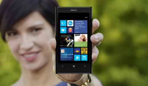 Windows Phone đang khiến Apple đau đầu