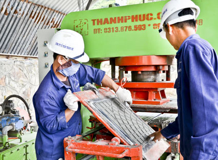 Chất lượng sản phẩm luôn được Công ty Thành Chí đặt lên hàng đầu khi sản xuất gạch không nung.