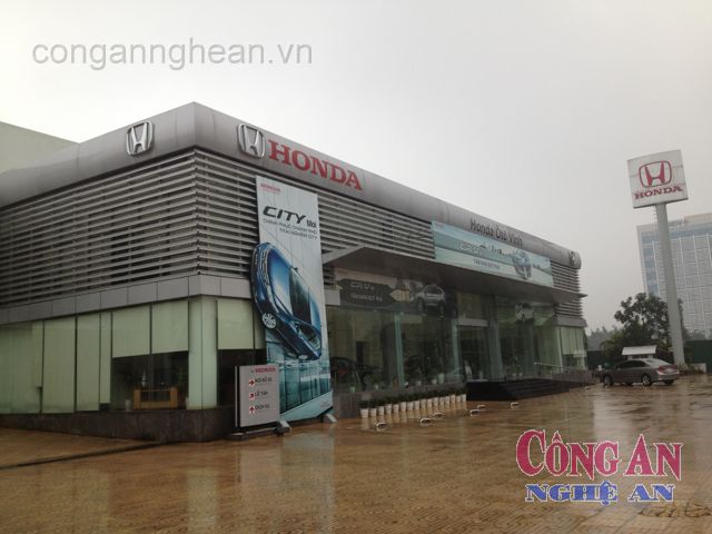 Đại lý ôtô Honda Vinh bị khách hàng “tố” bội tín