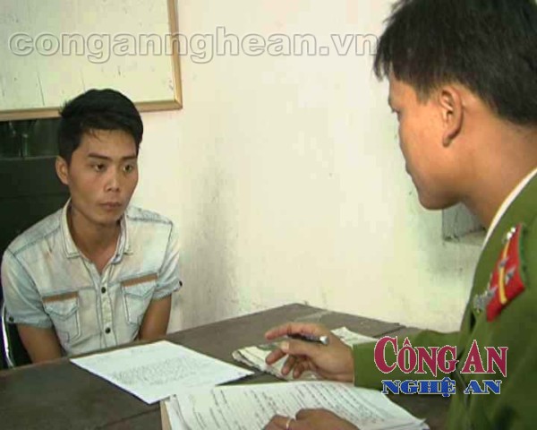 Đối tượng Toàn tại cơ quan công an