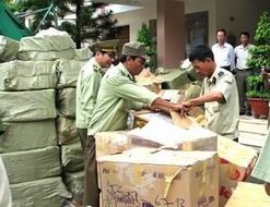  Cá nhân thực hiện hành vi sản xuất, buôn bán hàng giả, hàng cấm sẽ bị xử phạt đến 200 triệu đồng - Ảnh minh họa