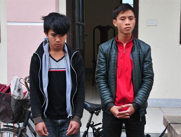 Hai đối tượng tại cơ quan điều tra