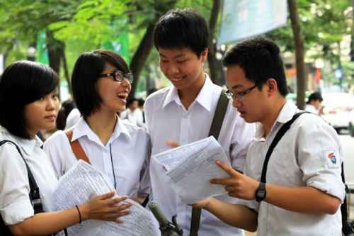 Đề thi môn Văn ngày càng gắn học sinh với đời sống xã hội. Ảnh minh họa