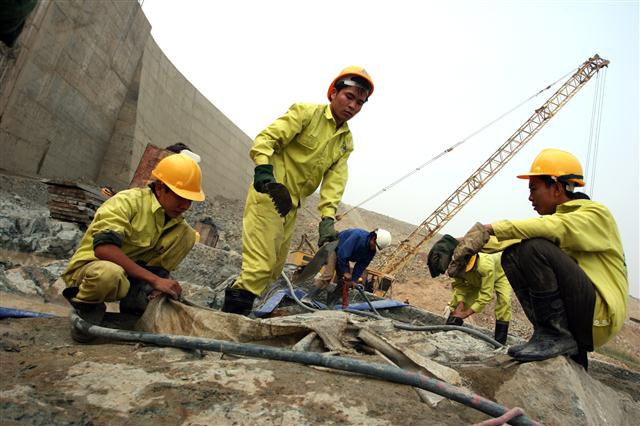 Chây ì đến bao giờ?