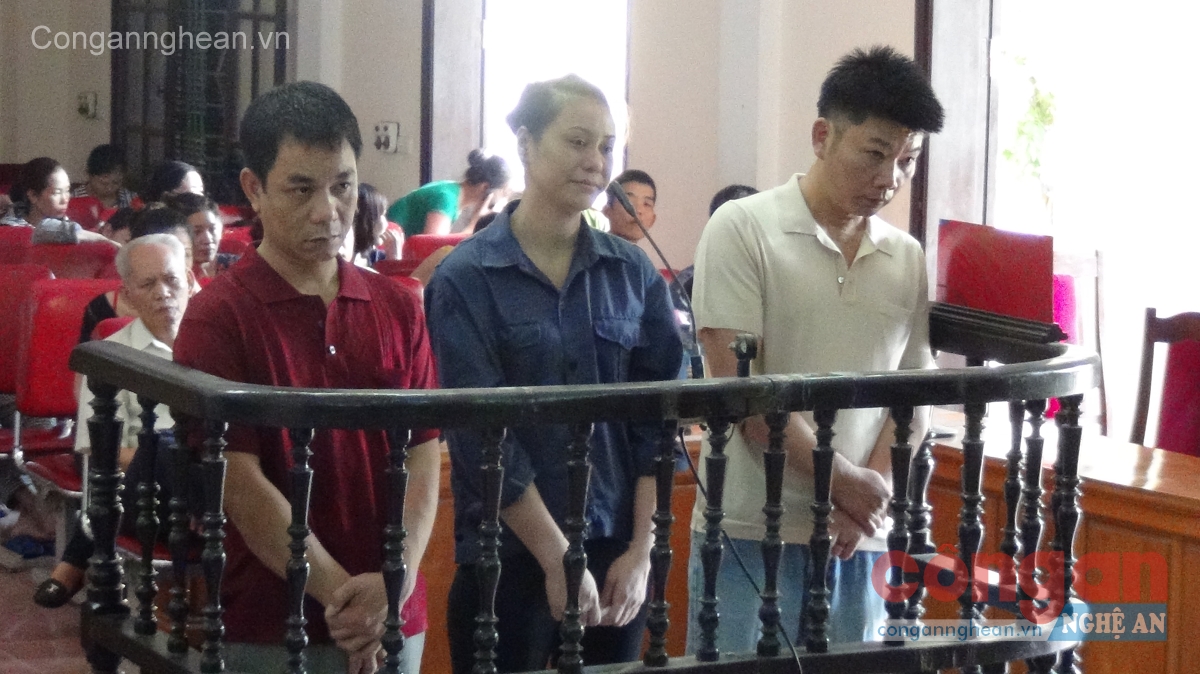 Các bị cáo tại phiên tòa