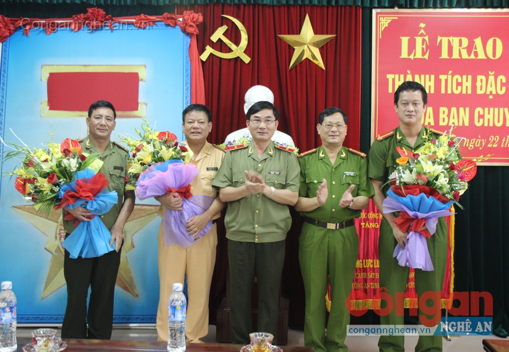 Lãnh đạo Công an chúc mừng thành tích xuất sắc của ban chuyên án