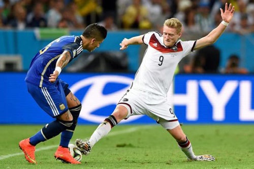 Đức – Argentina: Thế trận cởi mở - 1 Argentina (xanh) chơi rất hay
