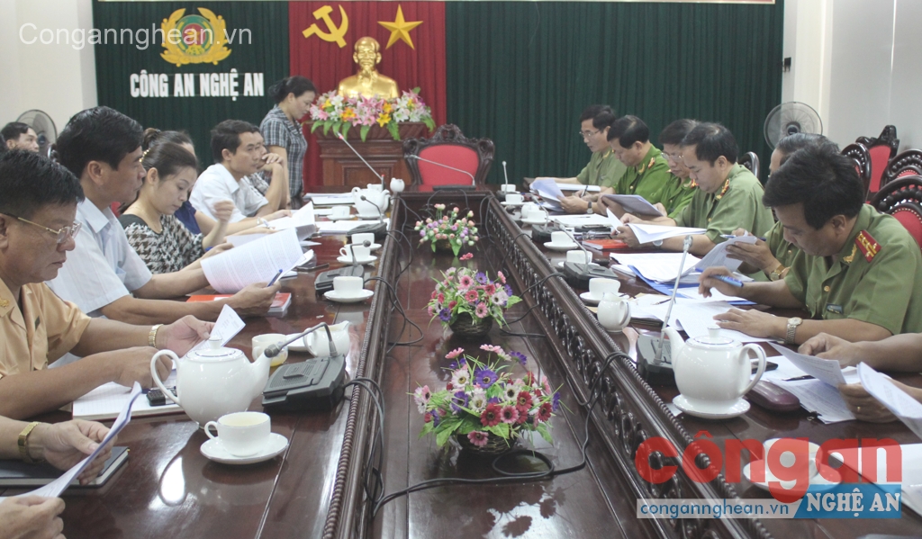 Toàn cảnh buổi làm việc