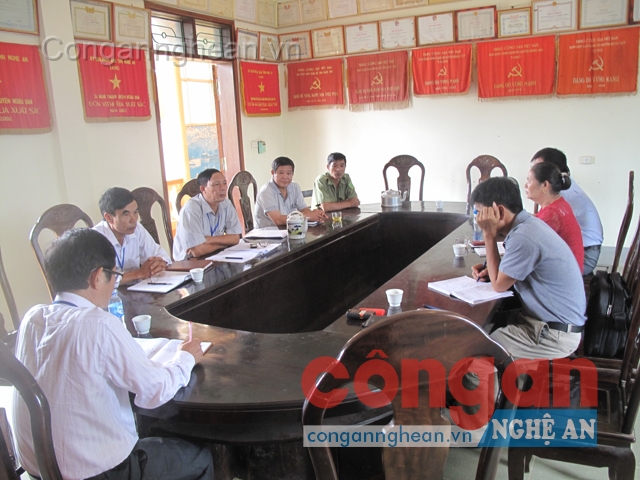 Lãnh đạo xã Nghĩa Thuận đã nhiều lần làm việc với ông Phượng nhưng sự việc vẫn chưa được giải quyết dứt điểm