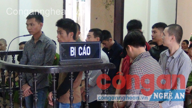 Các bị cáo tại phiên tòa