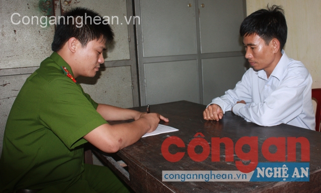 Cơ quan điều tra Công an huyện làm việc với Nguyễn Thanh Trường