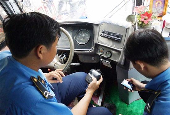 Tăng cường kiểm tra, xử lý vi phạm vận tải qua TBGSHT - Ảnh minh họa 
