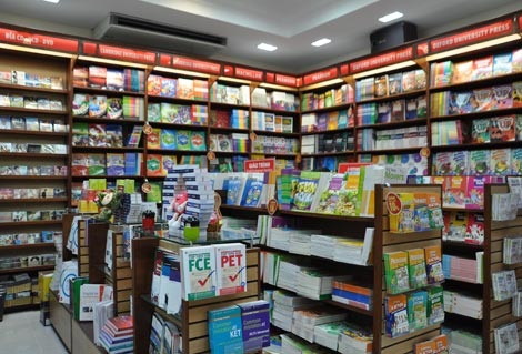 Giữa biển sách mênh mông, việc tìm đúng cuốn sách có giá trị với bản thân là điều không dễ với người đọc trẻ.