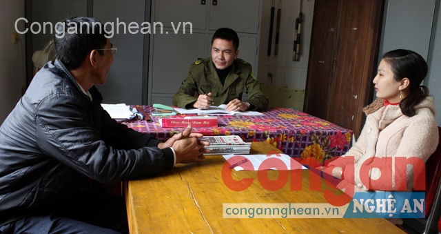 Lãnh đạo UBND xã Nghĩa Dũng họp bàn công tác đảm bảo ANTT cùng Ban Công an xã 