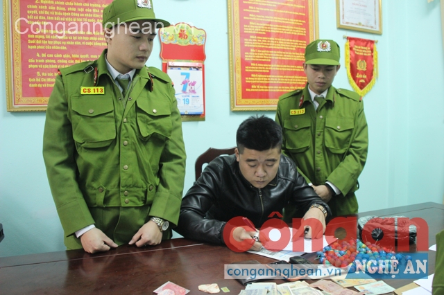 Đối tượng Nguyễn Bá Tường tại cơ quan công an