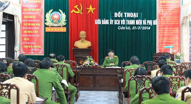 Đối thoại giữa Đảng ủy, lãnh đạo đơn vị với thanh niên và phụ nữ