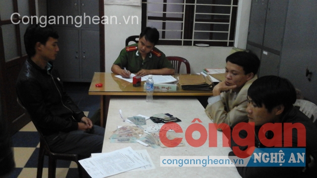 3 đối tượng tại cơ quan công an