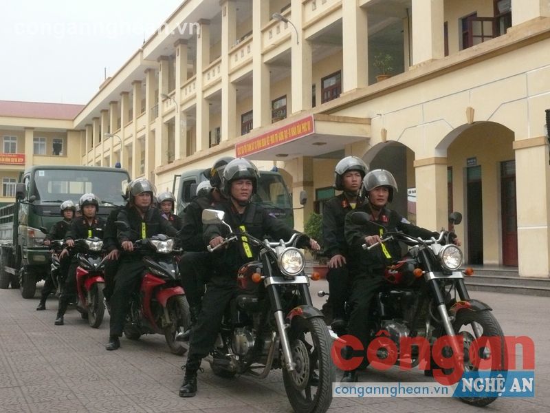 Lực lượng CSCĐ lên đường thực hiện nhiệm vụ