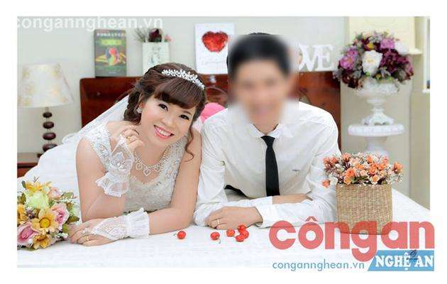 Để 'con mồi' cắn câu, Duyên đã cùng người yêu đi chụp ảnh cưới