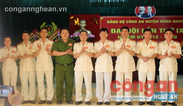 Ban chấp hành Đảng bộ Công an huyện ra mắt Đại hội