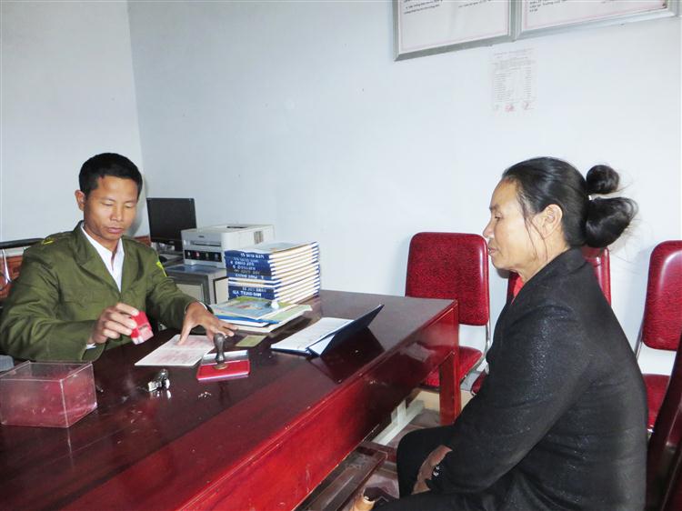 Công an xã Phúc Thành kịp thời giải quyết các thủ tục hành chính cho người dân