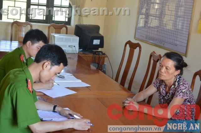 Đối tượng tại cơ quan công an 