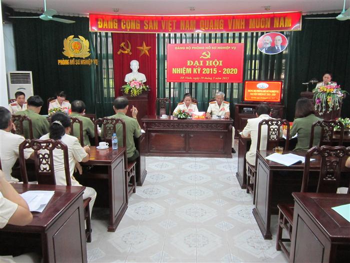 Tại đại hội