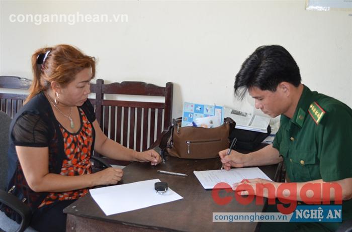 BĐBP lấy lời khai của Lương Thị Yến