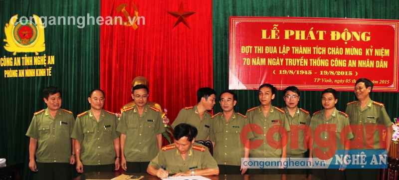 Các tổ, đội nghiệp vụ ký kết giao ước thi đua