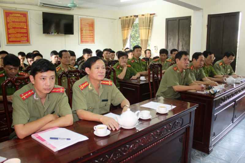 Các đại biểu dự lễ bế giảng