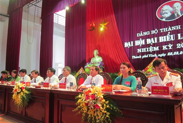 Đoàn Chủ tịch Đại hội