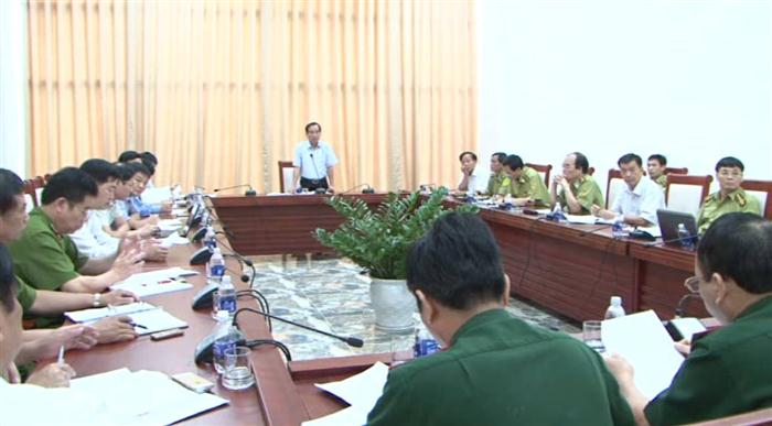                 Đồng chí Hoàng Viết Đường, Phó Chủ tịch UBND tỉnh Nghệ An           chủ trì buổi làm việc