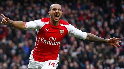 Theo Walcott một truong những mũi nhọn tấn công của Wenger 