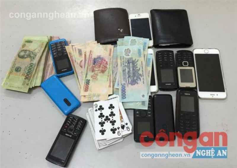 Tang vật thu giữ tại hiện trường