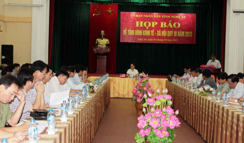 Toàn cảnh buổi họp báo