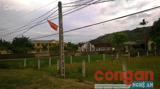 Thửa đất mang tên Đường (đã mất) mà vợ đang ở, sát UBND xã sau khi chuyển đổi cho xã từ hơn 15 năm nay chưa được cấp GCNQSDĐ.