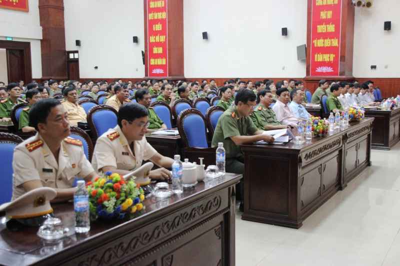 Các đại biểu dự lễ