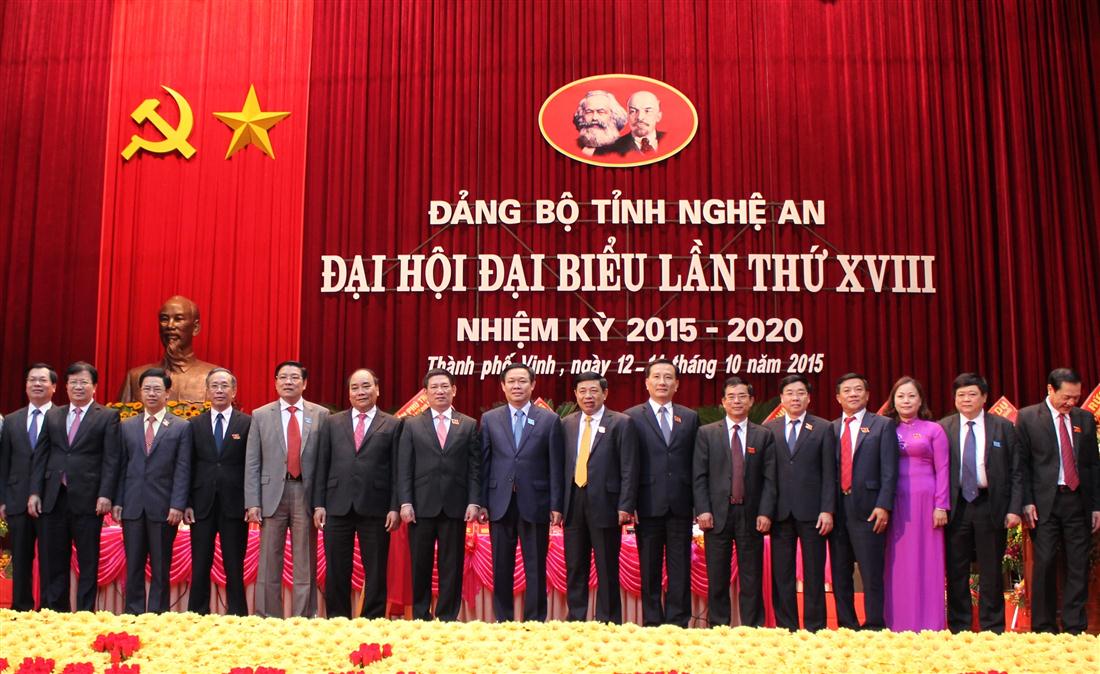 Các đại biểu chụp ảnh lưu niệm tại Đại hội