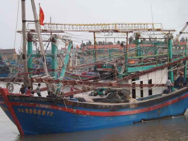 Chiếc tàu mà anh Quyết làm việc