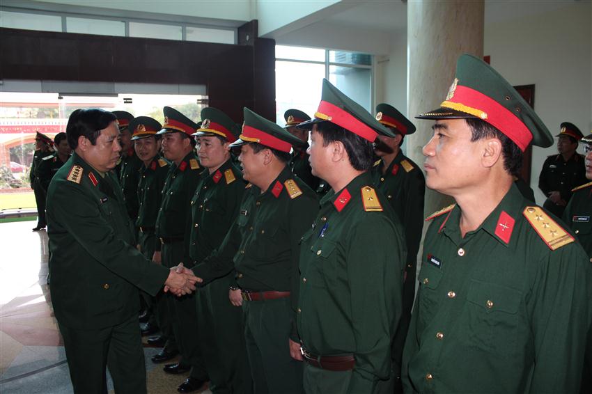 Đồng chí Đại tướng Phùng Quang Thanh, Bộ trưởng Bộ Quốc phòng thăm và làm việc với LLVT Quân khu 4