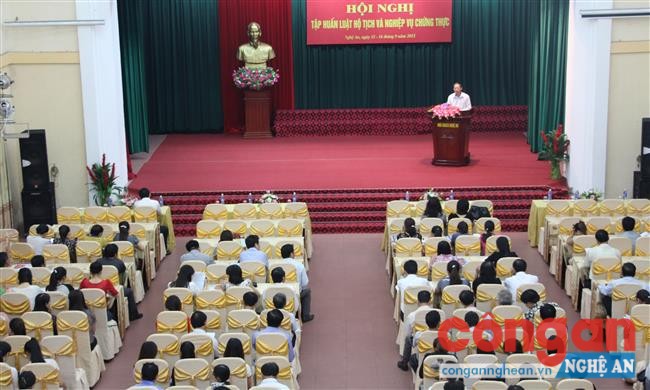  Sở Tư pháp Nghệ An tổ chức tập huấn Luật Hộ tịch và nghiệp vụ chứng thực cho đội ngũ tư pháp - hộ tịch trên địa bàn tỉnh
