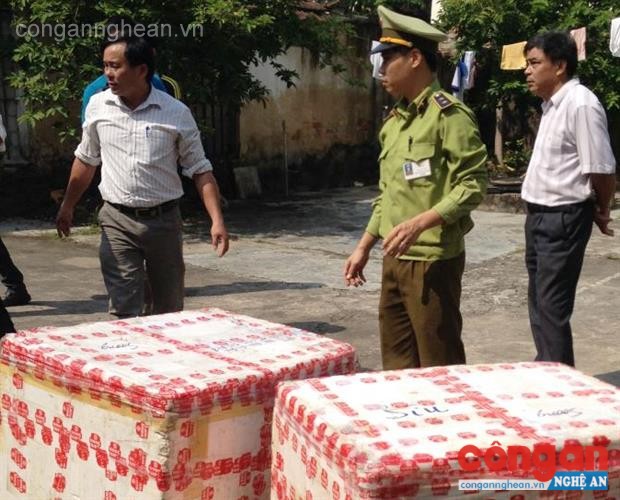  Đội QLTT số 4 phát hiện 1.475 kg nội tạng động vật hôi thối,  không rõ nguồn gốc xuất xứ