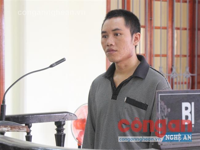 Bị cáo Lương Phò Huyên tại phiên tòa