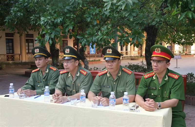 Các đại biểu dự lễ