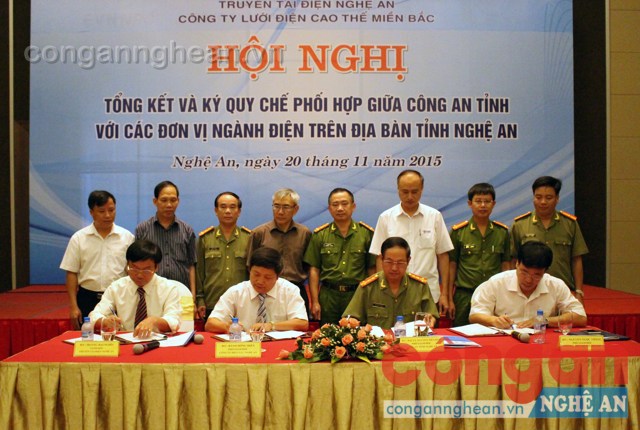 Các đơn vị kí kết quy chế đảm bảo ANTT ngành điện