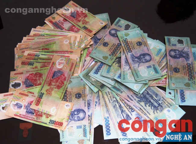 Tang vật vụ đánh bạc