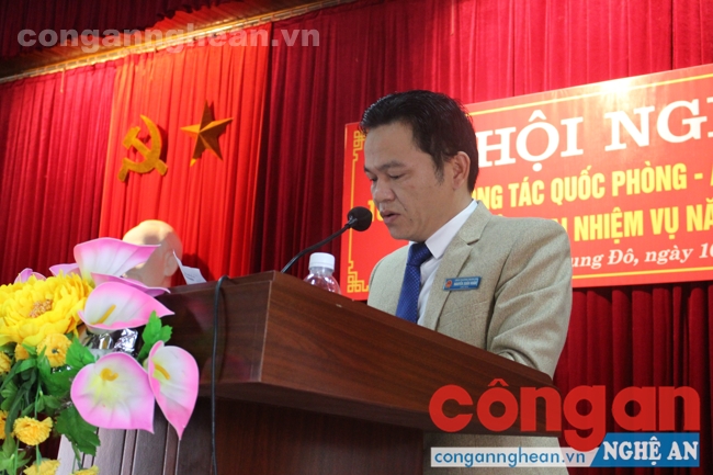 Đồng chí Nguyễn Xuân Huân - Chủ tịch UBND phường Trung Đô phát biểu tại hội nghị